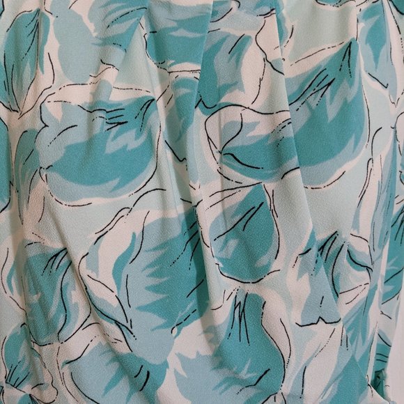 Ann Taylor Sea Blue White Petal Print Faux Wrap Sleeveless Midi Dress - size MP - Picture 6 of 10